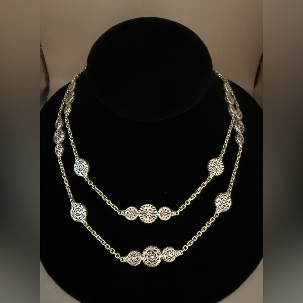John Hardy 36 “SterlingSilver Necklace.Wear alone,stack,reverse,doubled.Gift box